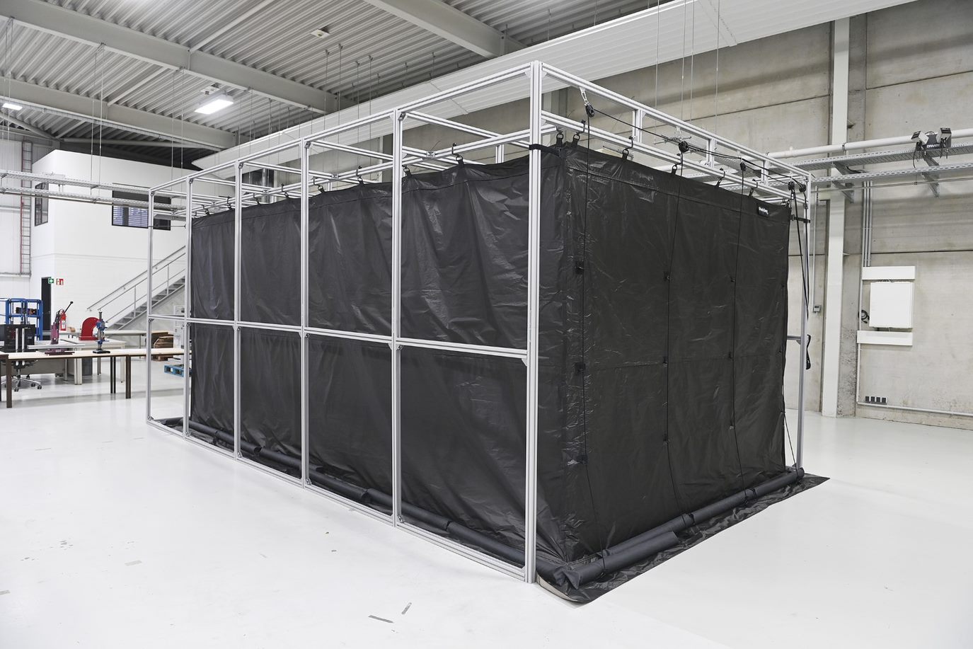 RF-Shielded-Enclosure